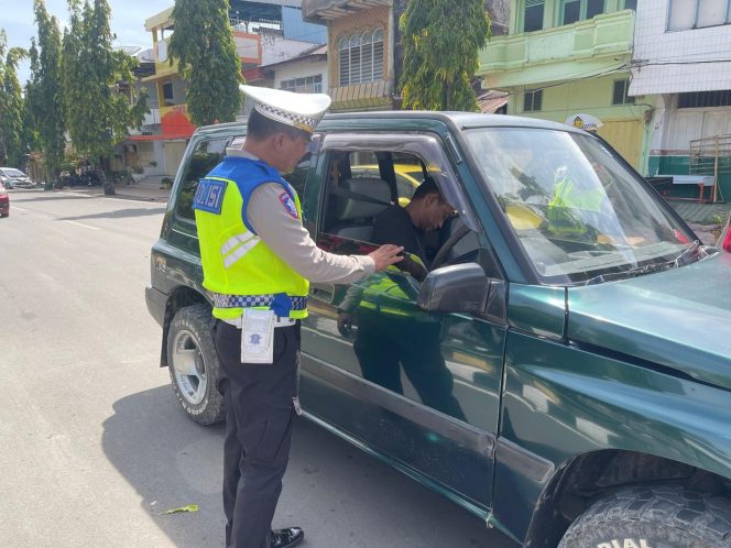 
 Ops Ketupat, Satlantas Polres Bone Gelar Sosialisasi Keselamatan Berlalu Lintas