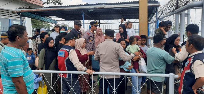 
 Arus Balik, Kapolsek Pelabuhan Turun Langsung Pantau Penumpang