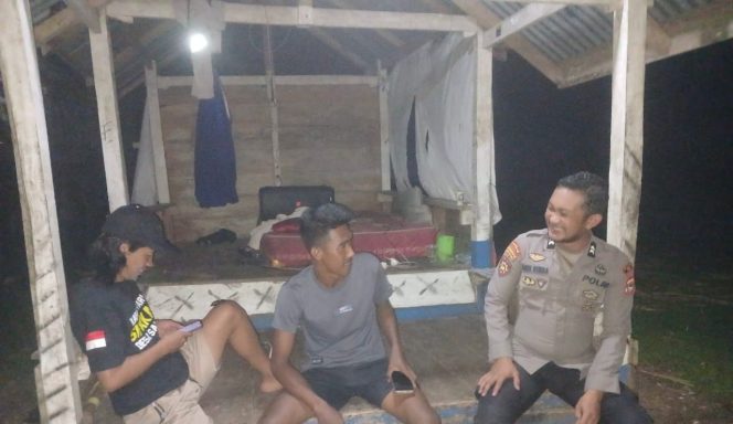 
 BRIPTU A.RIMBA  POLSEK TONRA  LAKUKAN SAMBANG PADA POSKAMLIN,INI TUJUANNYA