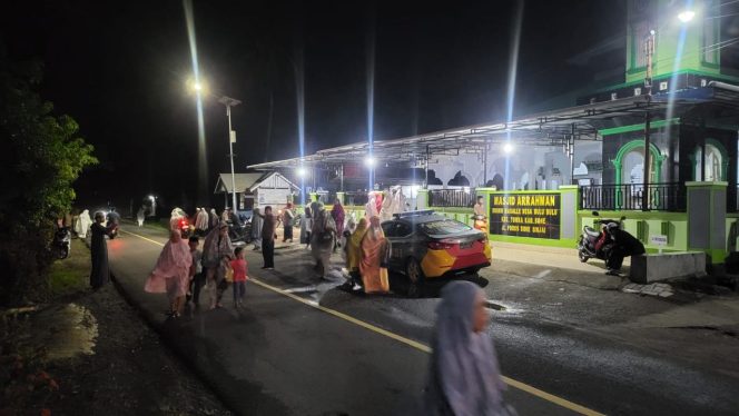 
 Pam Tarwih KSPKT  Titip Pesan Untuk  Jaga Situasi Kamtibmas   ,Polsek Tonra , Polres Bone