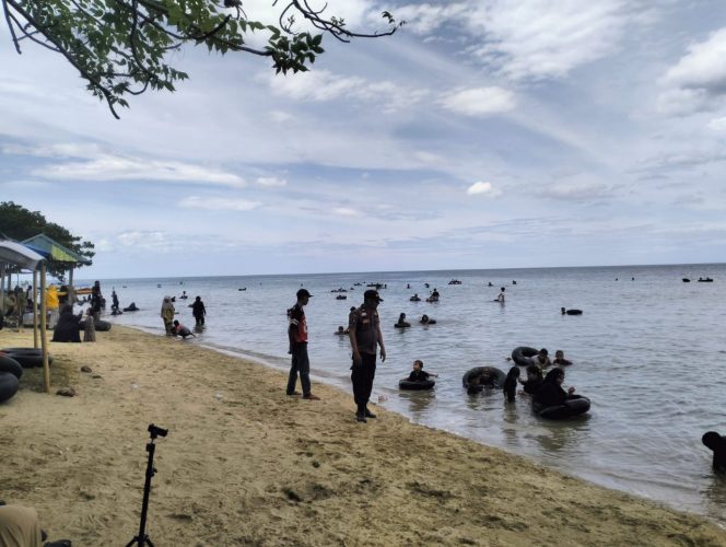 
 PENGAMANAN  OBYEK WISATA PASCA LEBARAN DI PANTAI PASIR PUTIH DAN PANTAI TANJUNG PERO  WILAYAH KECAMATAN TONRA KAB.BONE