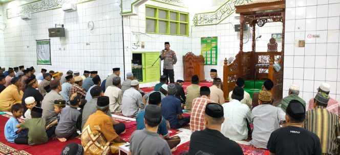 
 Perdana Menjabat, AKP Muhlis SH Sampaikan Himbauan Kamtibmas di Masjid Ibadurahman Apala