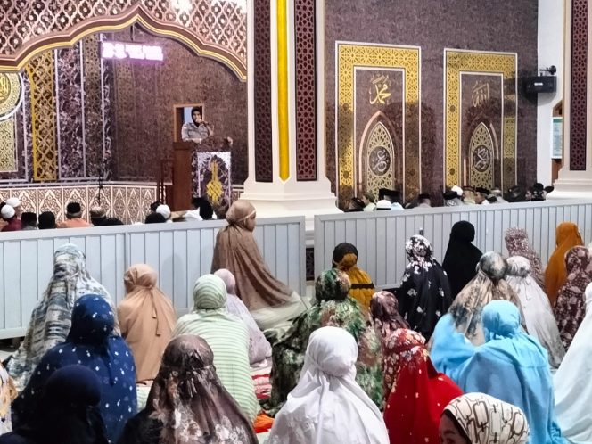
 Ceramah Islamiyah dan Himbauan Kamtibmas di Masjid Jami Al-Khaifin Desa Awo