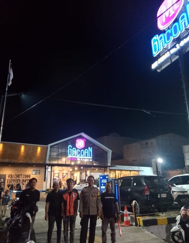 
 Bhabinkamtibmas Macege Hadir di Tengah Warga, Edukasi Keamanan dan Ketertiban Lingkungan