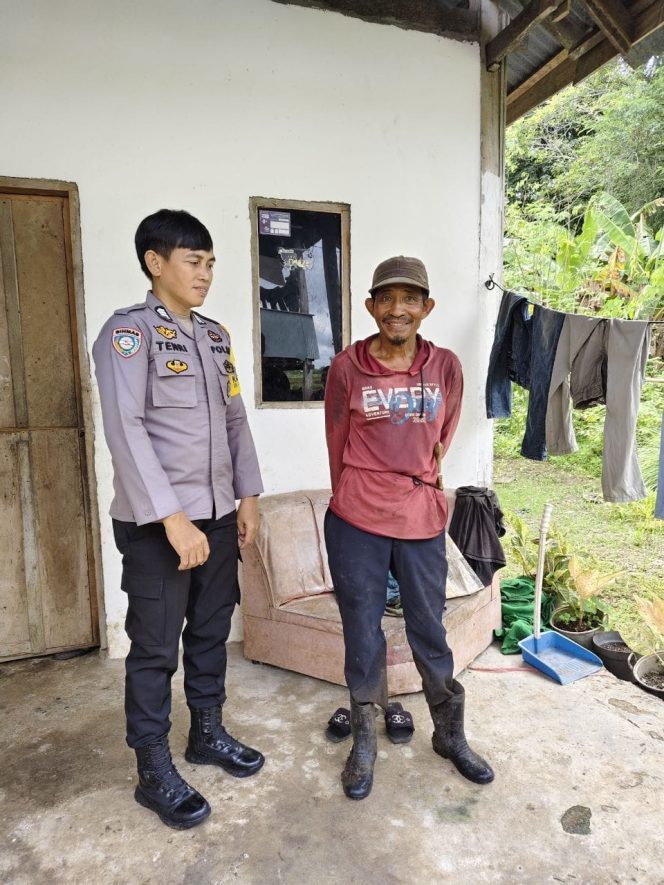 
 Sambang Wilayah Binaan, Bhabinkamtibmas Wujudkan Kehadiran Polri di Tengah Masyarakat