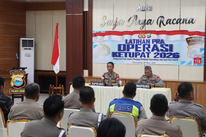 
 Polres Bone Gelar Latihan Pra Operasi Ketupat 2026, Siapkan Personel Amankan Ramadhan dan Idul Fitri 1447 H