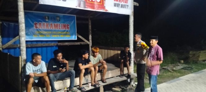 
 Aktif Jalin Silaturahmi, Bripka Sultan Rutin Sambangi Warga Demi Ciptakan Lingkungan Aman