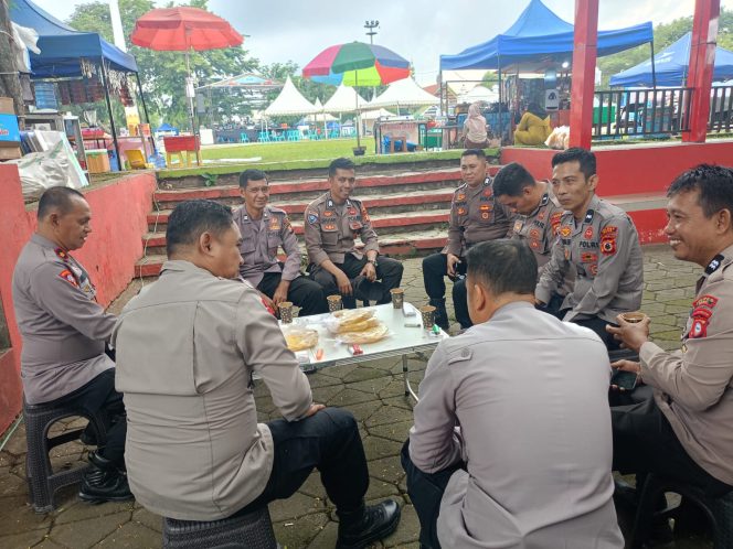 
 Personel Polsek Awangpone Turut Amankan Rangkaian Hari Jadi Bone ke-696 di Lapangan Merdeka