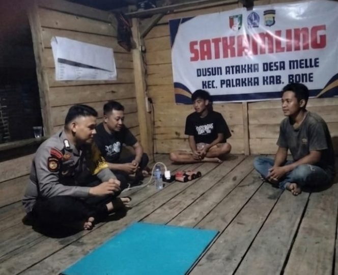 
 ‎Bhabinkamtibmas Bripka Armansyah Himbau Warga Jaga Kamtibmas Tetap Kondusif