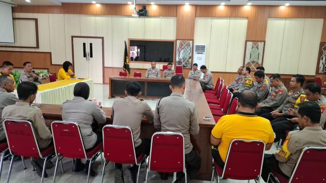 
 Sat Binmas Polres Bone Kumpulkan Kanit Binmas Polsek Jajaran, Bahas Penguatan Satkamling