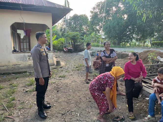 
 Bhabinkamtibmas Polsek Kahu Sambang Warga Desa Binaan Wujudkan Kemitraan
