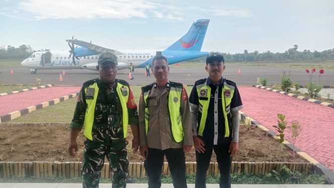 
 Polsek Awangpone Pantau Pesawat ATR Fly Jaya menuju Bandara Balikpapan Minggu Terakhir April 2026 