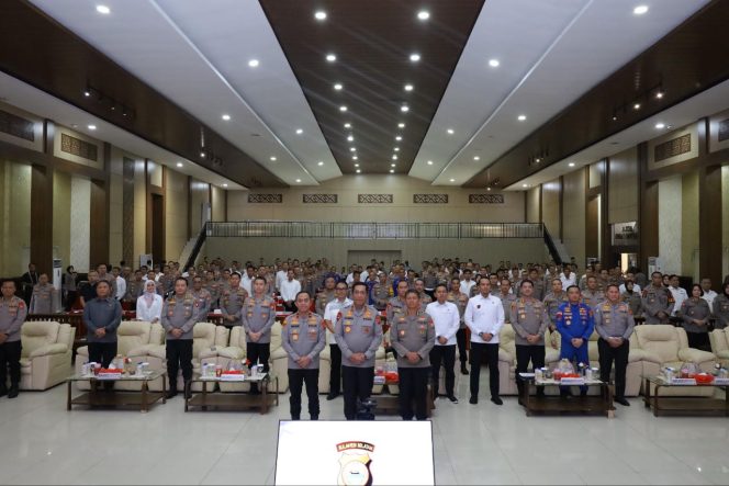 
 Gelar Operasional Triwulan I Tahun 2026, Kapolda Sulsel Tekankan Evaluasi dan Peningkatan Kinerja