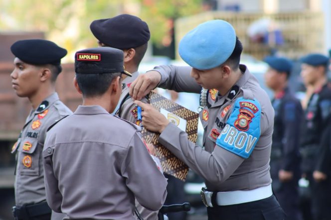 
 74 Siswa Diktuba Polri Jalani Latja di Polres Bone, Kabag SDM Pastikan Pembinaan Maksimal