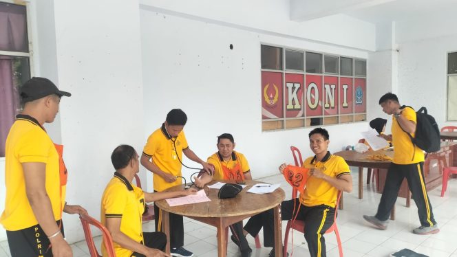 
 Jaga Kebugaran Tubuh Personil Polsek Barebbo Laksanakan Tes Kesemaptaan Berkala