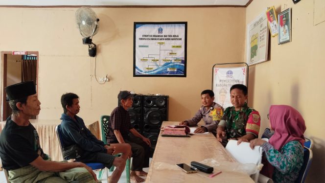 
 Bhabinkamtibmas Desa Cinnong Fasilitasi Mediasi Sengketa Lahan, Tiga Bersaudara Sepakat Damai