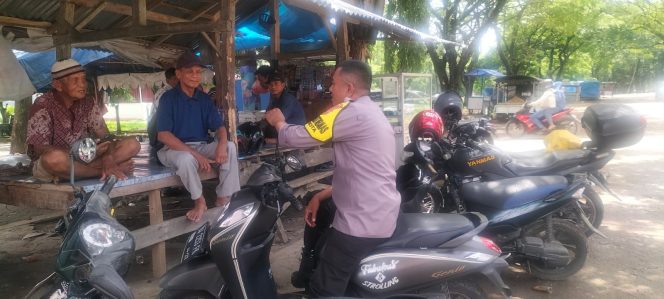 
 Jaga Keamanan Lingkungan Pasar, Aiptu Ulpiadi Intensif Laksanakan Sambang