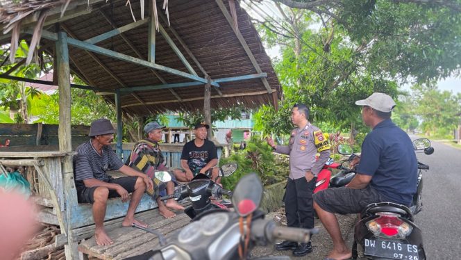 
 Bripka Andi Rusman Aktif Sambangi Warga, Perkuat Sinergi dan Jaga Stabilitas Kamtibmas di Wilayah Binaan