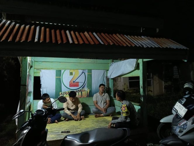 
 Bhabinkamtibmas Sambangi Satkamling BTN Lonrae, Ajak Pemuda Jadi Pelopor Kamtibmas