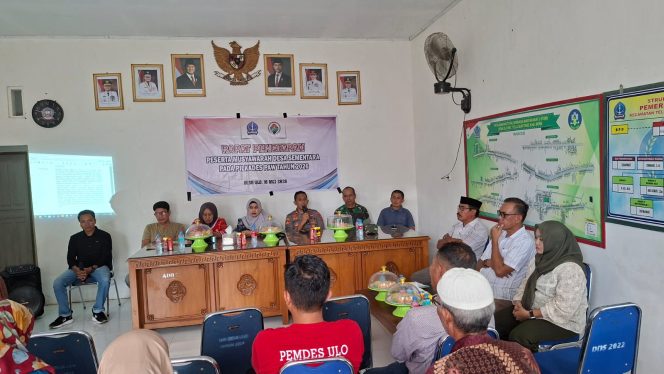 
 Kapolsek Tellu Siattinge Hadiri Rapat Penetapan Peserta Musyawarah Desa Sementara