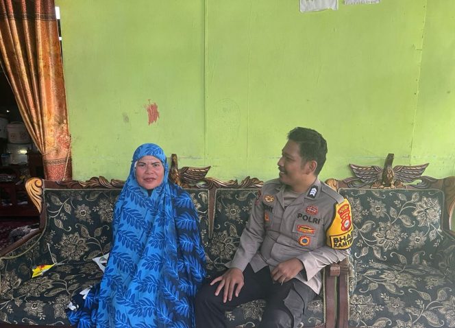 
 Tingkatkan Kehadirannya di Desa Binaan, Brigpol Rudianto Rutinkan Kegiatan Sambang