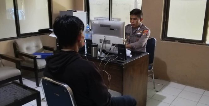 
 Perbaiki Pelayanan Kepada Masyarakat, Polsek Tellu Siattinge Sigap Terima Pengaduan Warga