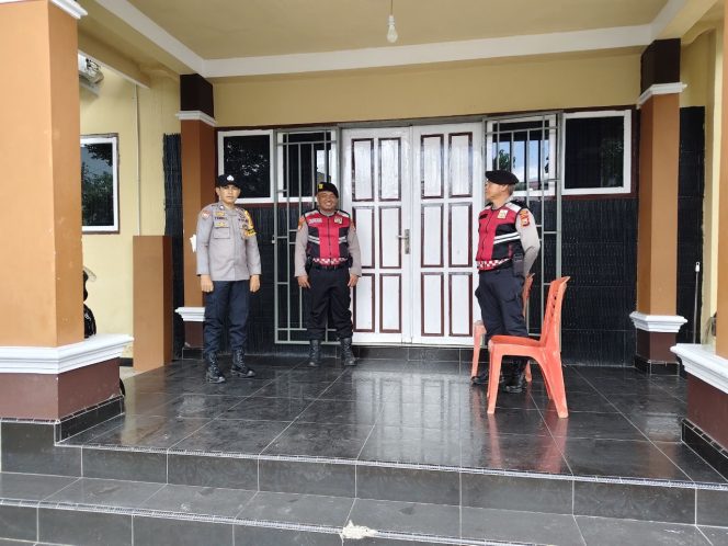 
 Ibadah Kenaikan Yesus Kristus Berlangsung Khidmat, Polisi Hadir Berikan Pengamanan