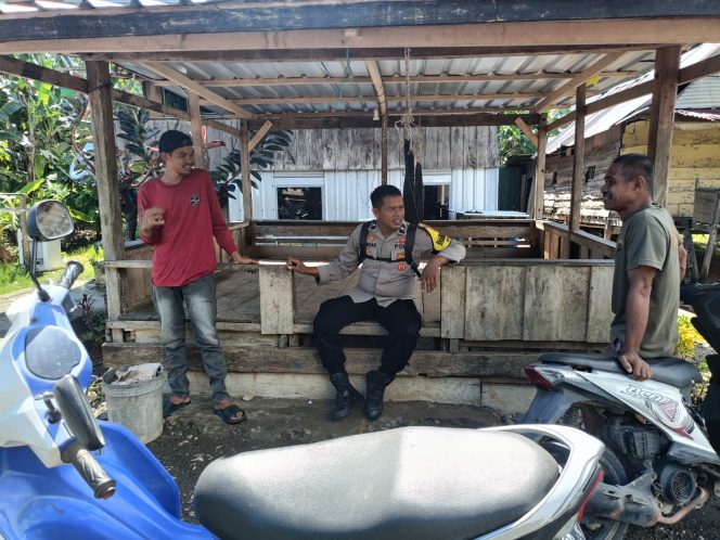 
 Konsisten Jaga Kedekatan dengan Warga, Aipda Hamdan Aktif Sambang di Wilayah Binaan