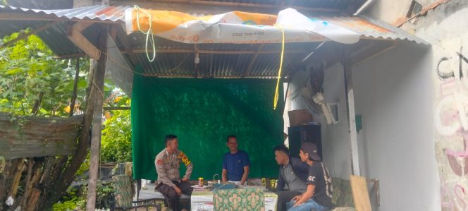 
 Sambang Wilayah Binaan Jadi Rutinitas Bhabinkamtibmas Polsek Tanete Riattang Demi Jaga Kamtibmas