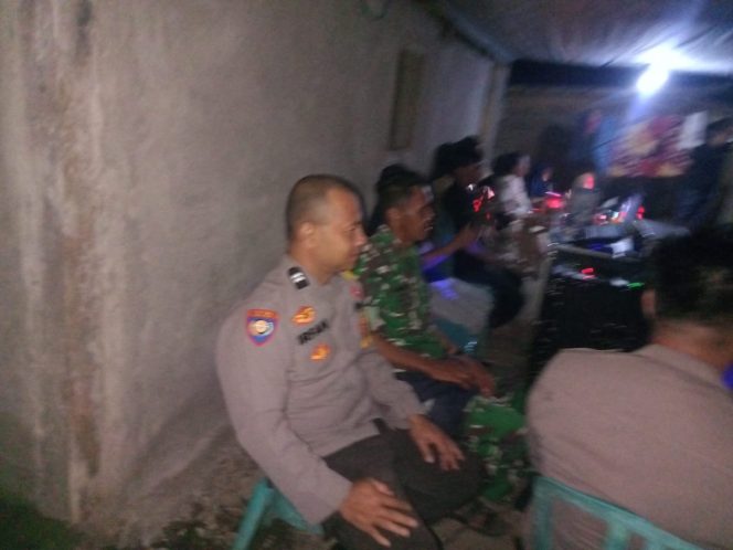 
 Polsek Awangpone PAM Pesta di Dusun Watang Unra Desa Unra