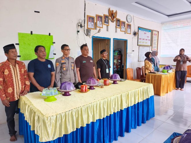 
 Kapolsek Mare Hadiri Pencabutan Nomor Urut Calon Kepala Desa Mattirowalie
