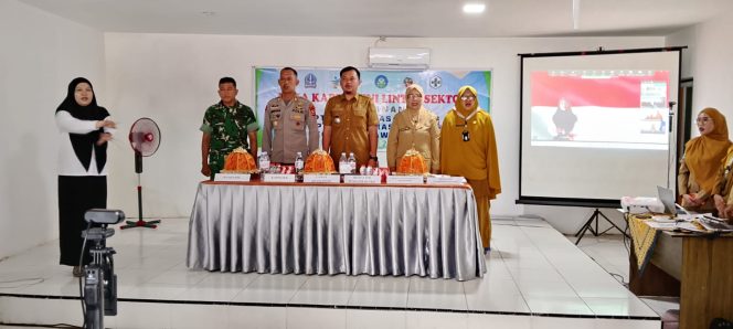 
 Kapolsek Awangpone Hadiri Lokakarya Mini Lintas Sektor Triwulan II Bidang Kesehatan Tahun 2026
