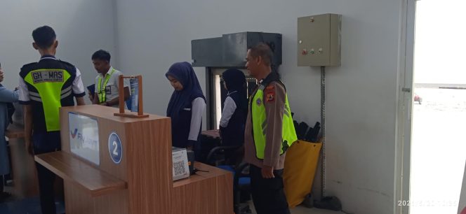 
 Polsek Awangpone Mengamankan Penerbangan Menuju Balikpapan Pada Hari Rabu Pekan Ketiga Mei 2026