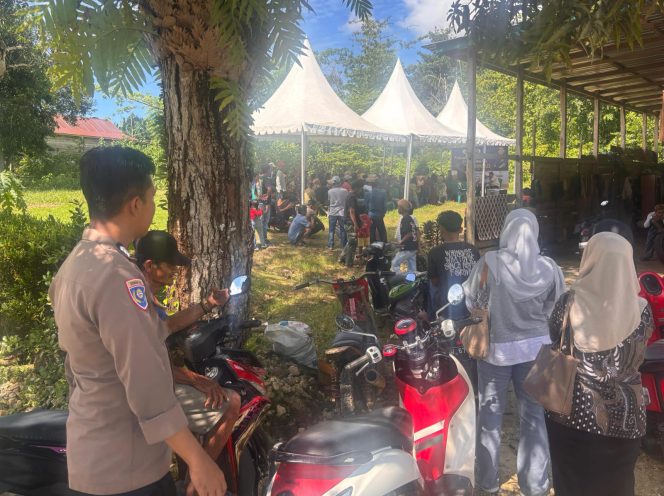 
 Pengawasan APBD 2026 Anggota DPRD Sulsel di Desa Abbanuang Mendapat Pengamanan Polsek Awangpone