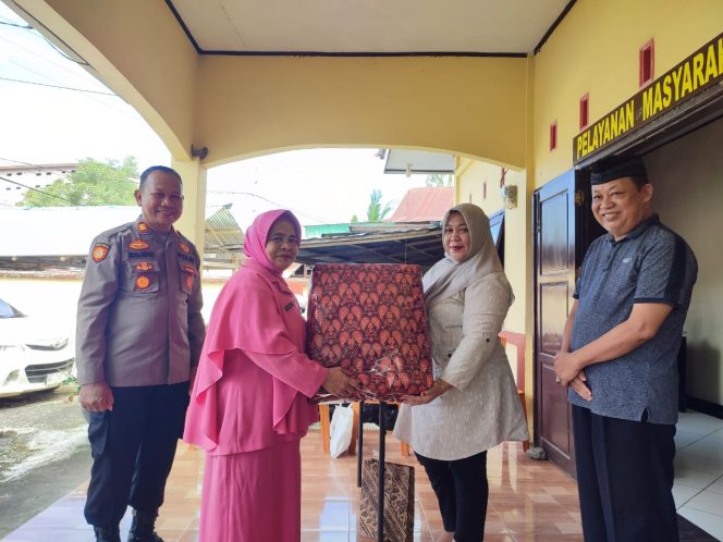
 ‎Polsek Cenrana Lepas Anggotanya Yang Memasuki Purna Tugas