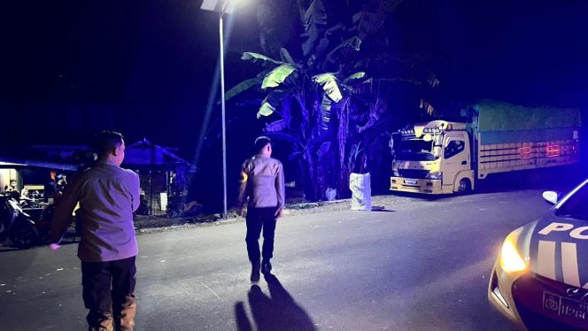 
 ‎Pastikan Kamtibmas di Wilayah Polsek Palakka Tetap Kondusif, Personel Polsek Palakka Laksanakan Patroli