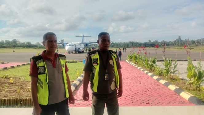 
 Polsek Awangpone Laksanakan Pengamanan di Bandara Arung Palakka dalam Rangka Hari Raya Idul Adha 1447 H