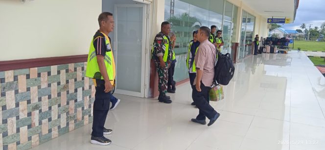 
 Polsek Awangpone Mengamankan Penerbangan Menuju Makassar Pada Hari Jumat Pekan Keempat Mei 2026
