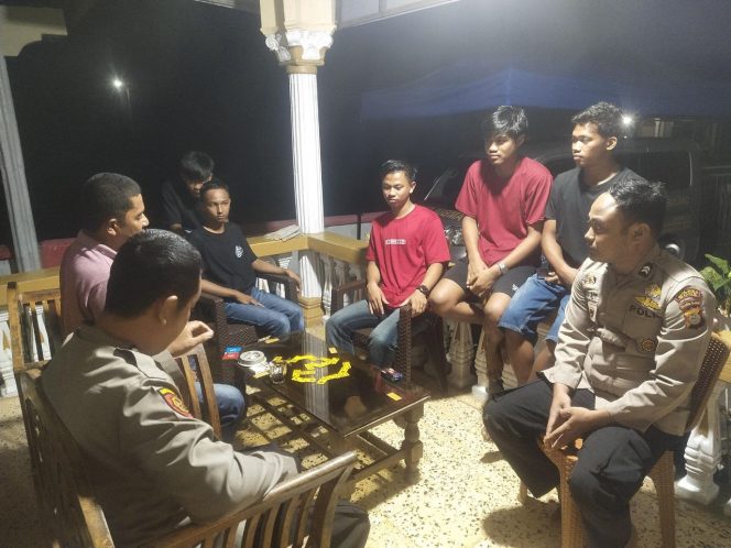 
 Patroli Dialogis Polsek Mare Perkuat Silaturahmi dan Antisipasi Gangguan Kamtibmas