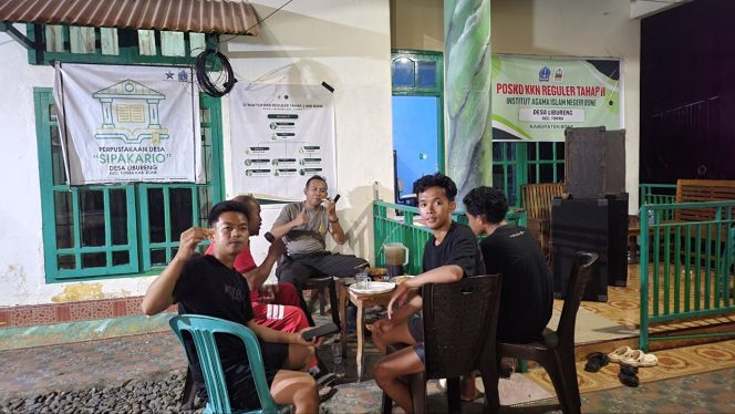 
 Kanit Binmas Aipda Jamal  Lakukan DDS Untuk  Jaga Situasi Kamtibmas   ,Polsek Tonra , Polres Bone