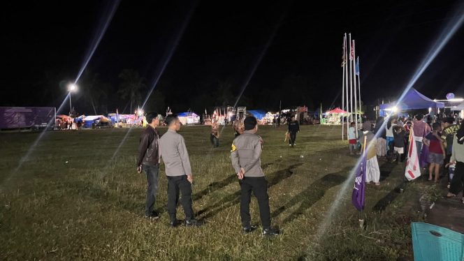 
 ‎Perkuat Keamanan Kegiatan Perkemahan Ekspresi II Tingkat Penegak se-Sulawesi, Personil Polsek Palakka Laksanakan Pengamanan di Desa Usa