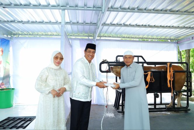 
 https://kabar-a1.com/2026/05/27/perkuat-silaturahmi-dan-kebersamaan-kapolda-sulsel-gelar-shalat-idul-adha-1447-h-dan-halal-bihalal-di-mapolda/