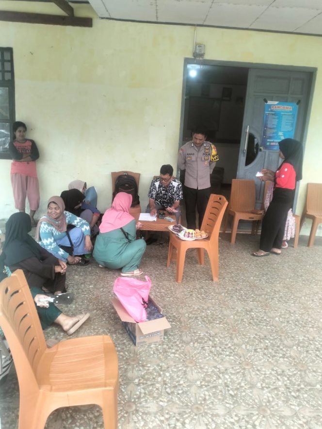 
 Penyaluran PKH di Desa Mamminasae Berlangsung Lancar dan Tertib