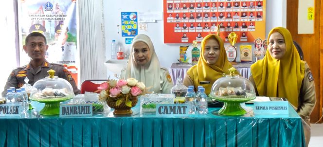 
 Kapolsek Barebbo Hadiri Lokakarya Mini Lintas Sektoral Di Puskesmas Barebbo