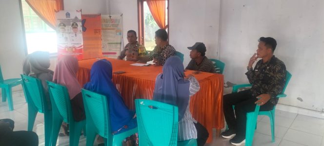
 Bhabinkamtibmas Polsek Tanete Riattang Fasilitasi Mediasi Sengketa Warisan, Permasalahan Berakhir Damai
