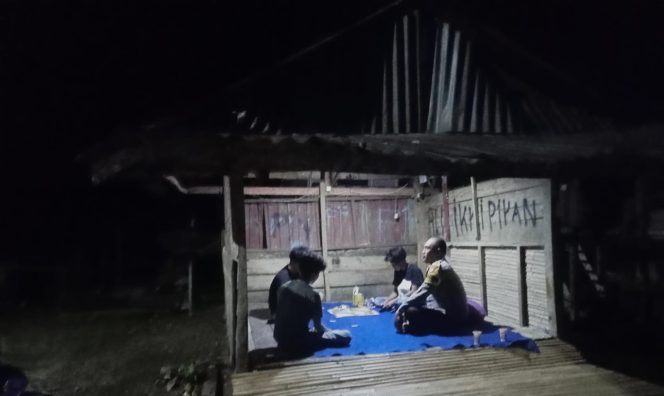 
 Bripka Wiwin Susanto Tingkatkan Sambang Satkamling Untuk Perkuat Keamanan Wilayah
