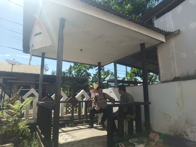 
 Bhabinkamtibmas Polsek Tanete Riattang Intensifkan Sambang Warga untuk Perkuat Harkamtibmas