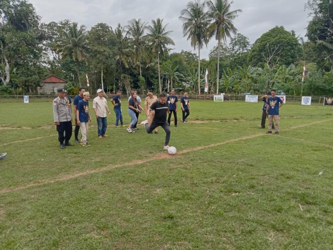 
 Polri Hadir untuk Masyarakat, Pembukaan Tello FC Cup I 2026 Berlangsung Aman dan Lancar