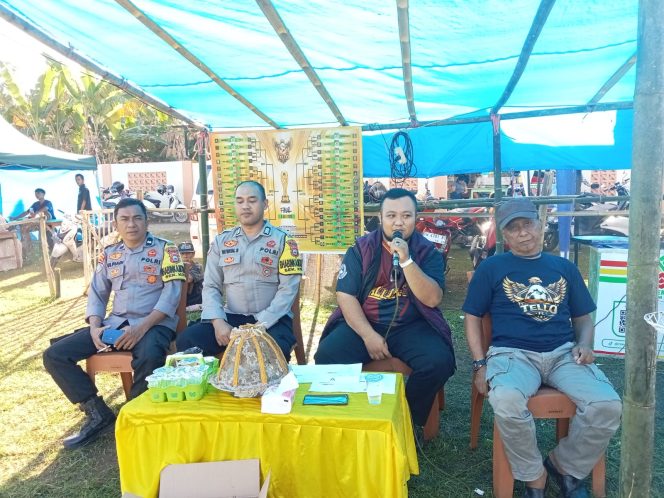 
 Personel Polsek Tanete Riattang Tunjukkan Komitmen Jaga Keamanan Event Olahraga