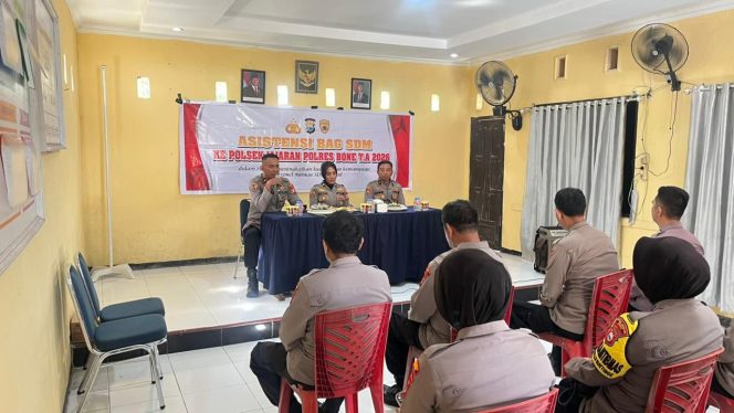 
 Tim Asistensi Bag SDM Polres Bone Kunjung Polsek Tellu Siattinge